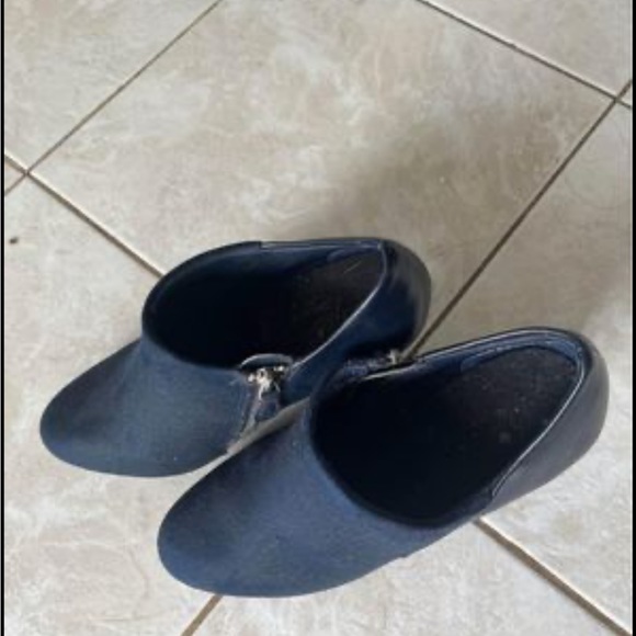 Blue high heals - Picture 2 of 3